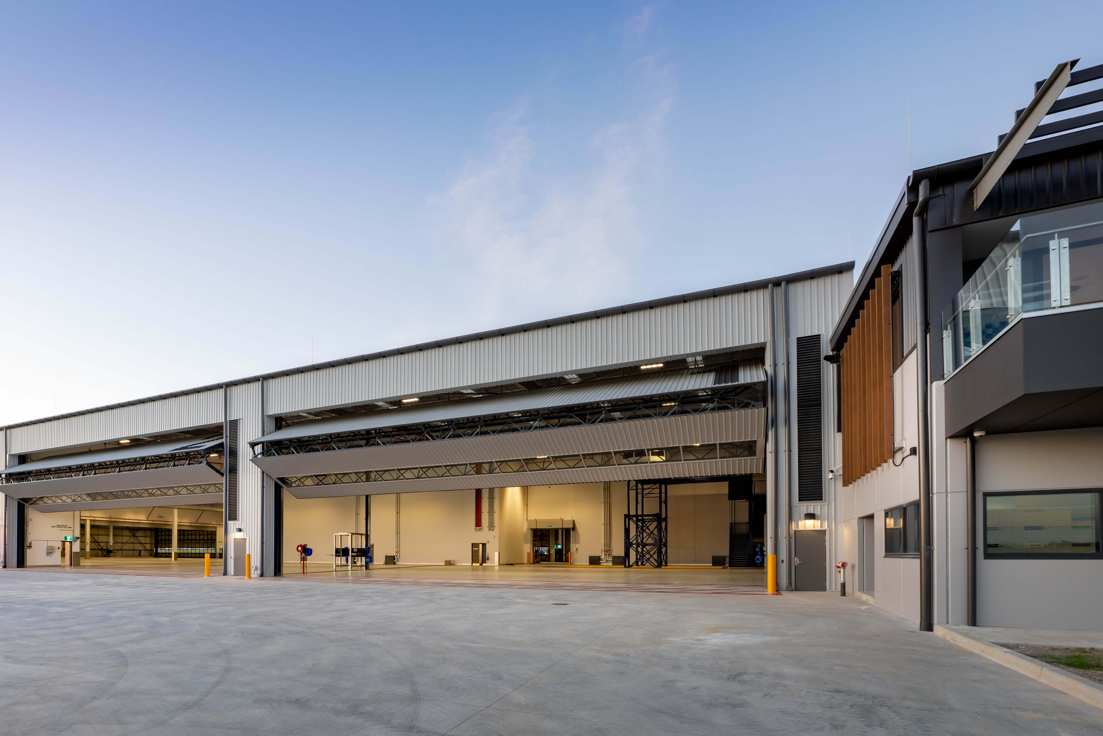 2 10 hangar bays for helicopter and fixed wing operation at polair facility bankstown taylor construction refurbishment and live environments