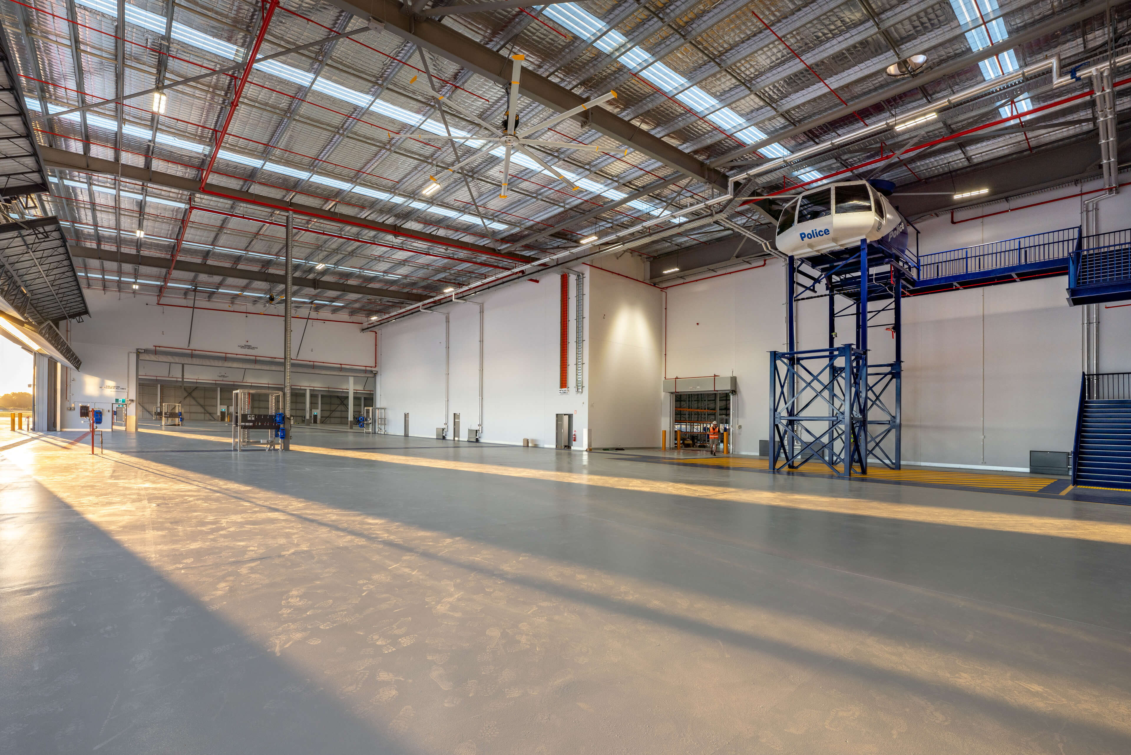 3 helicopter hangar at sunest polair facility bankstown taylor construction refurbishment and live environments