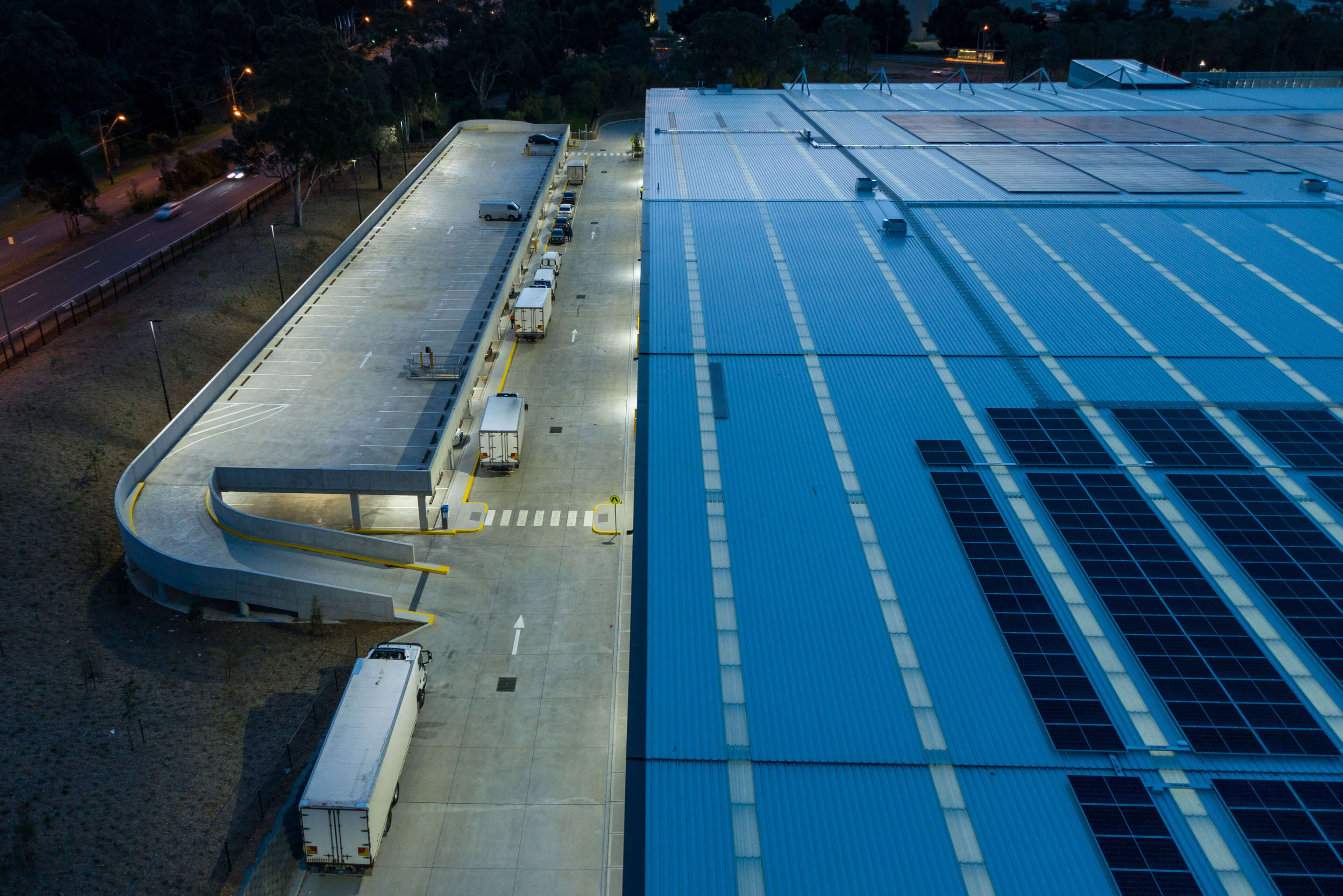 5 birds eye view of landscaping and external hardstand and carpark at building 2 wetherill park taylor construction industrial