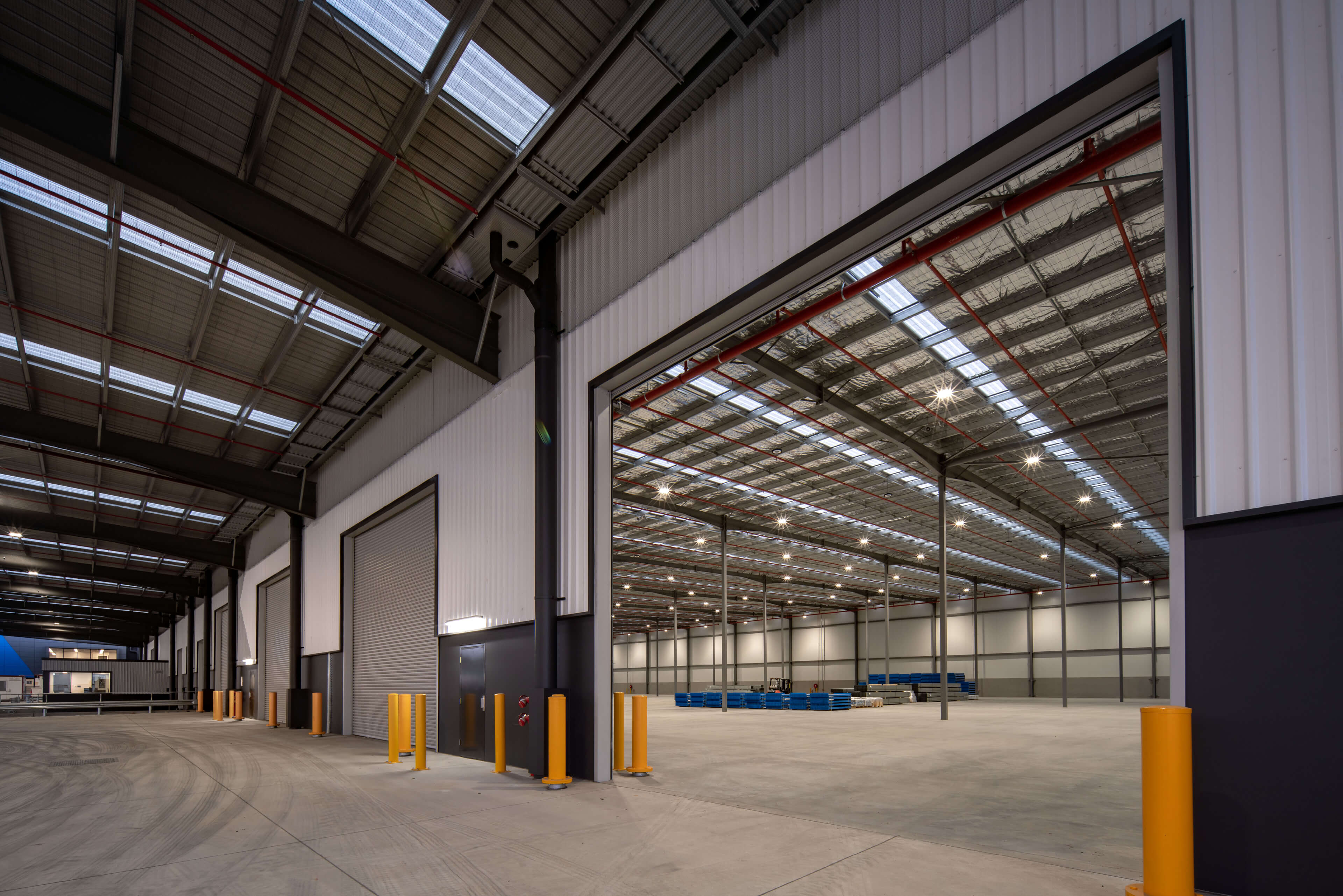 6 open warehouse space 10 recessed docks at building 2 wetherill park taylor construction industrial