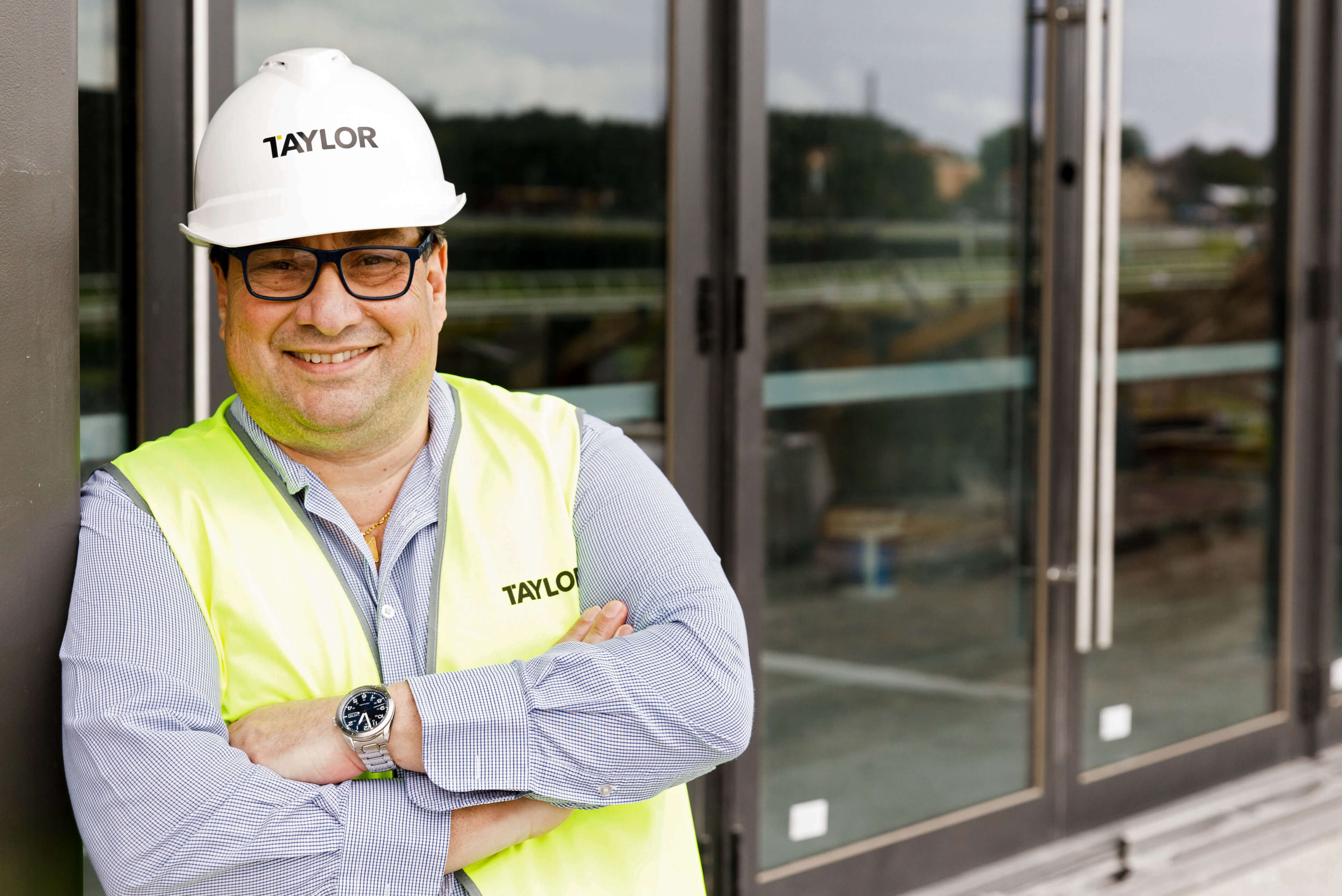 10 onsite portrait of andrew andreou head of whse taylor construction photography 2