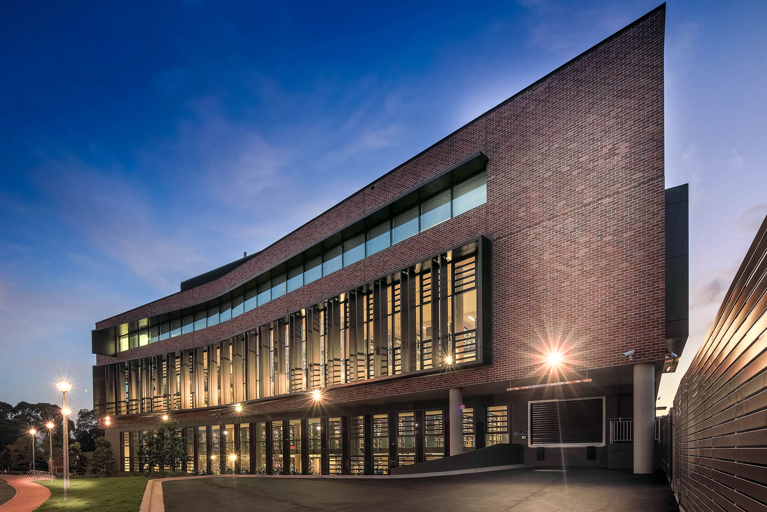 2 exterior alternative uws kingswood library taylor construction education