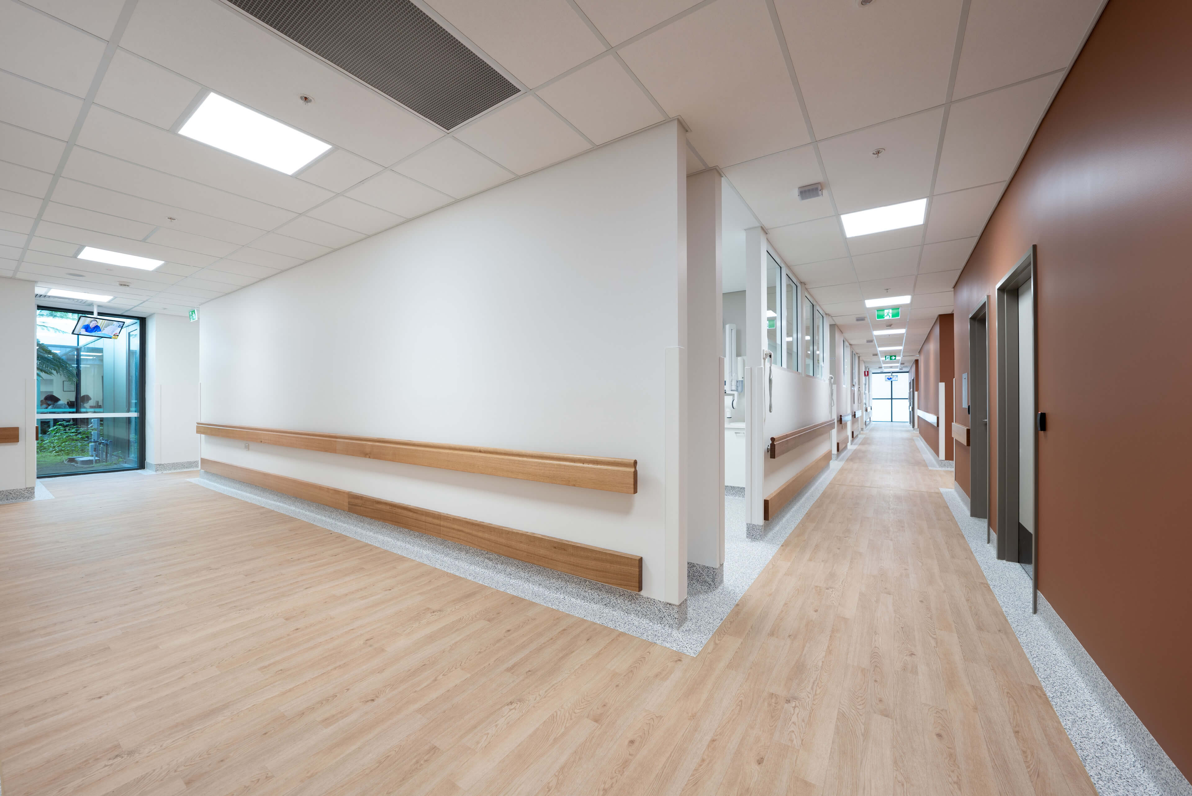 2 interior hallway campbelltown hospital refurbishment taylor construction refurbishment live environments
