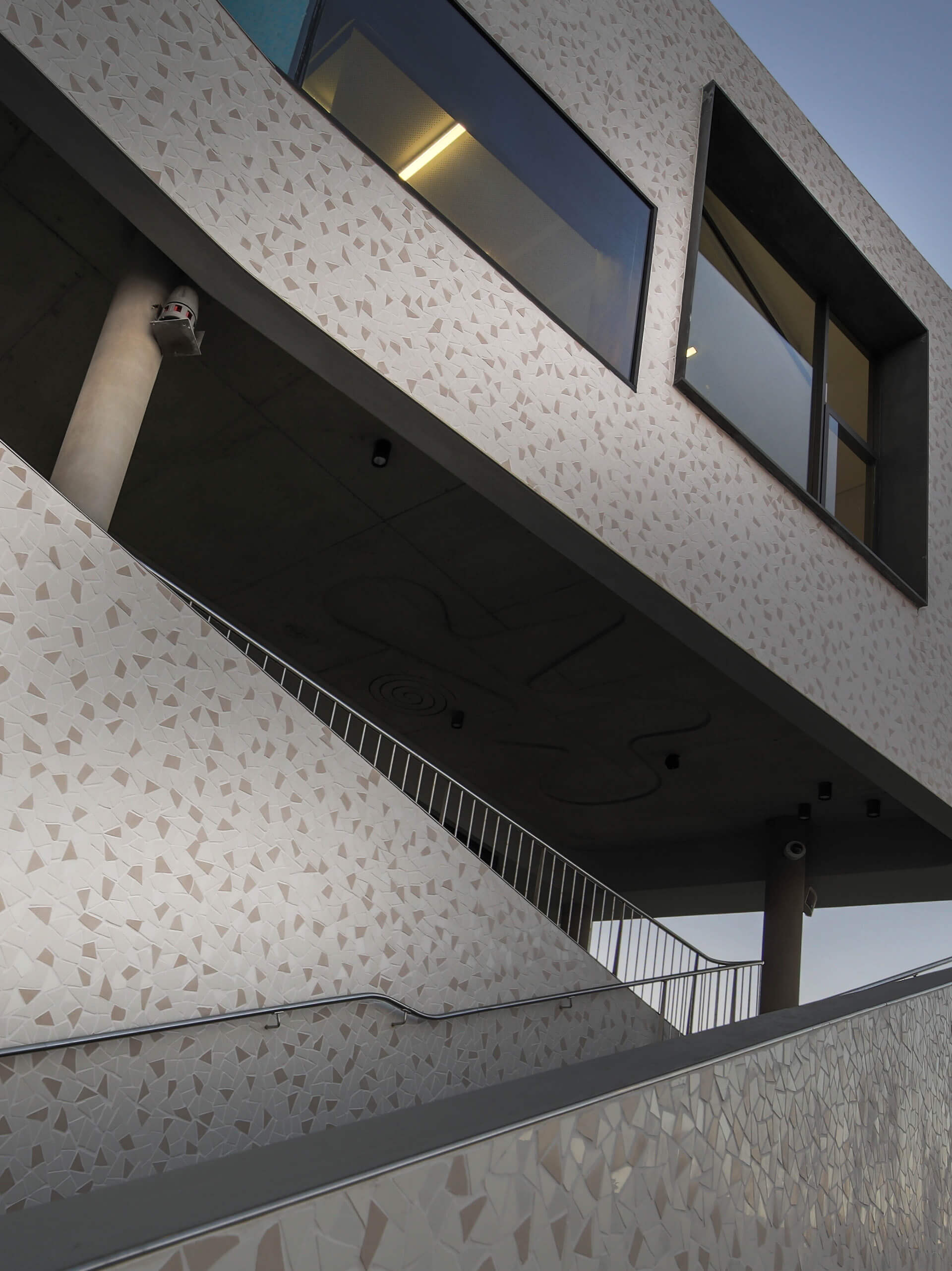 5 mottled trencadis mosaic cladding at north bondi surf life saving club taylor construction community