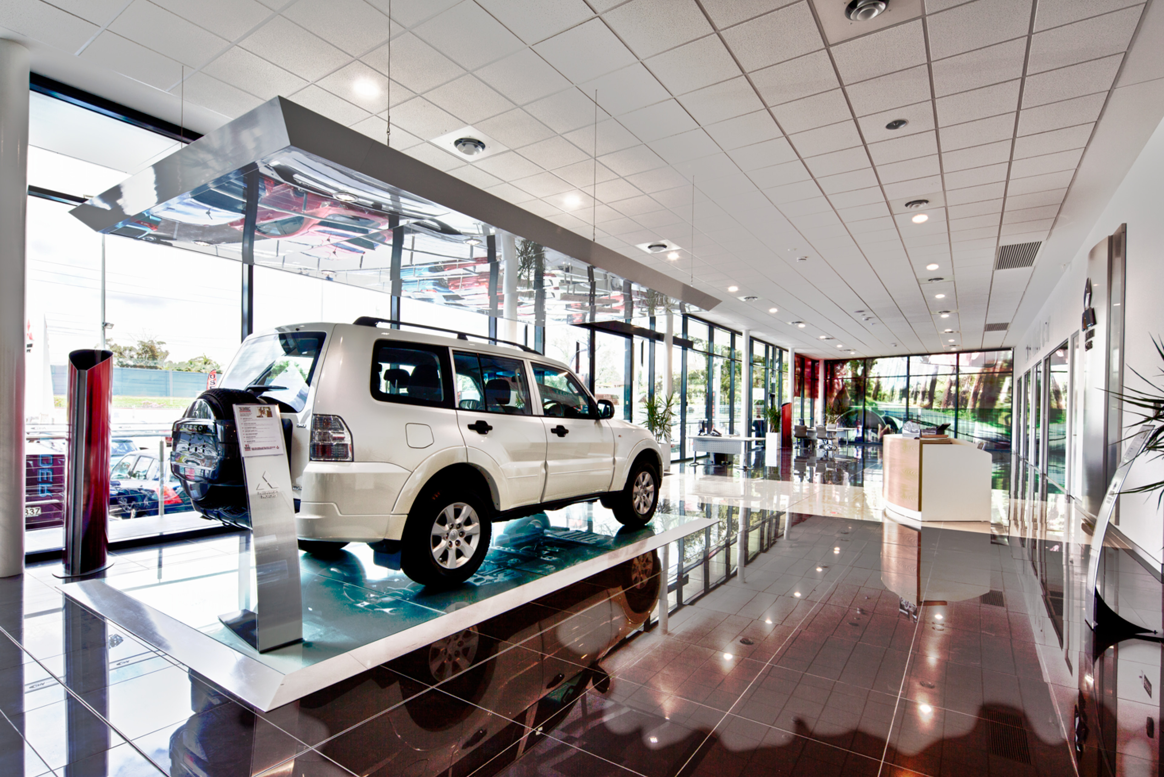 3 vehicle display blacktown mitsubishi taylor construction motor showrooms