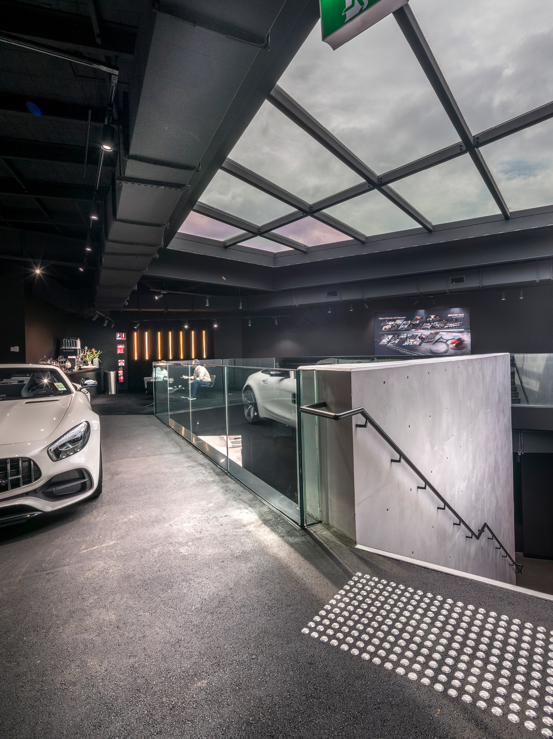 9 level two showroom mercedes amg taylor construction motor showrooms