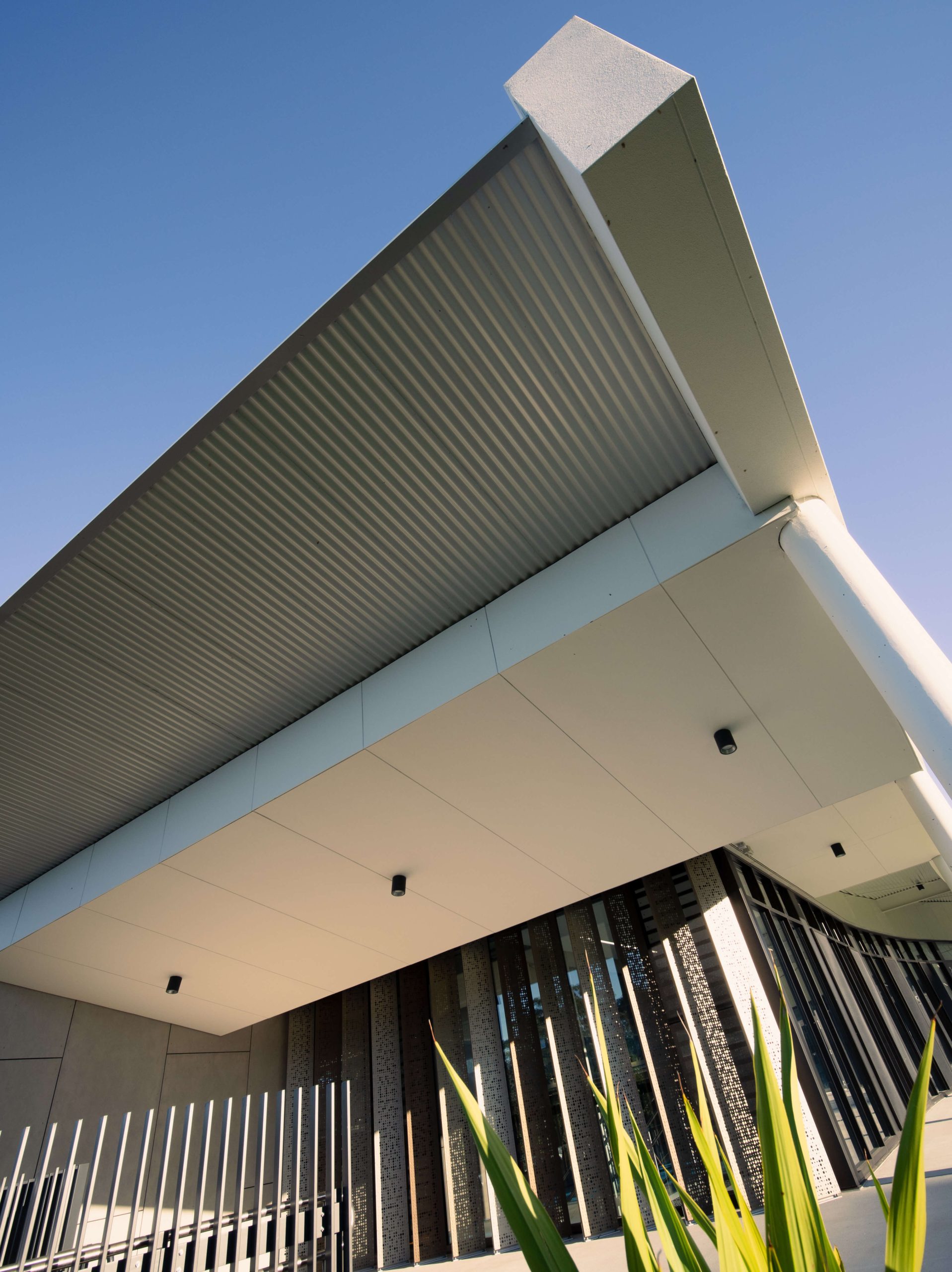 4 tara aquatic centre and sports precinct taylor construction new build education exterior ceiling