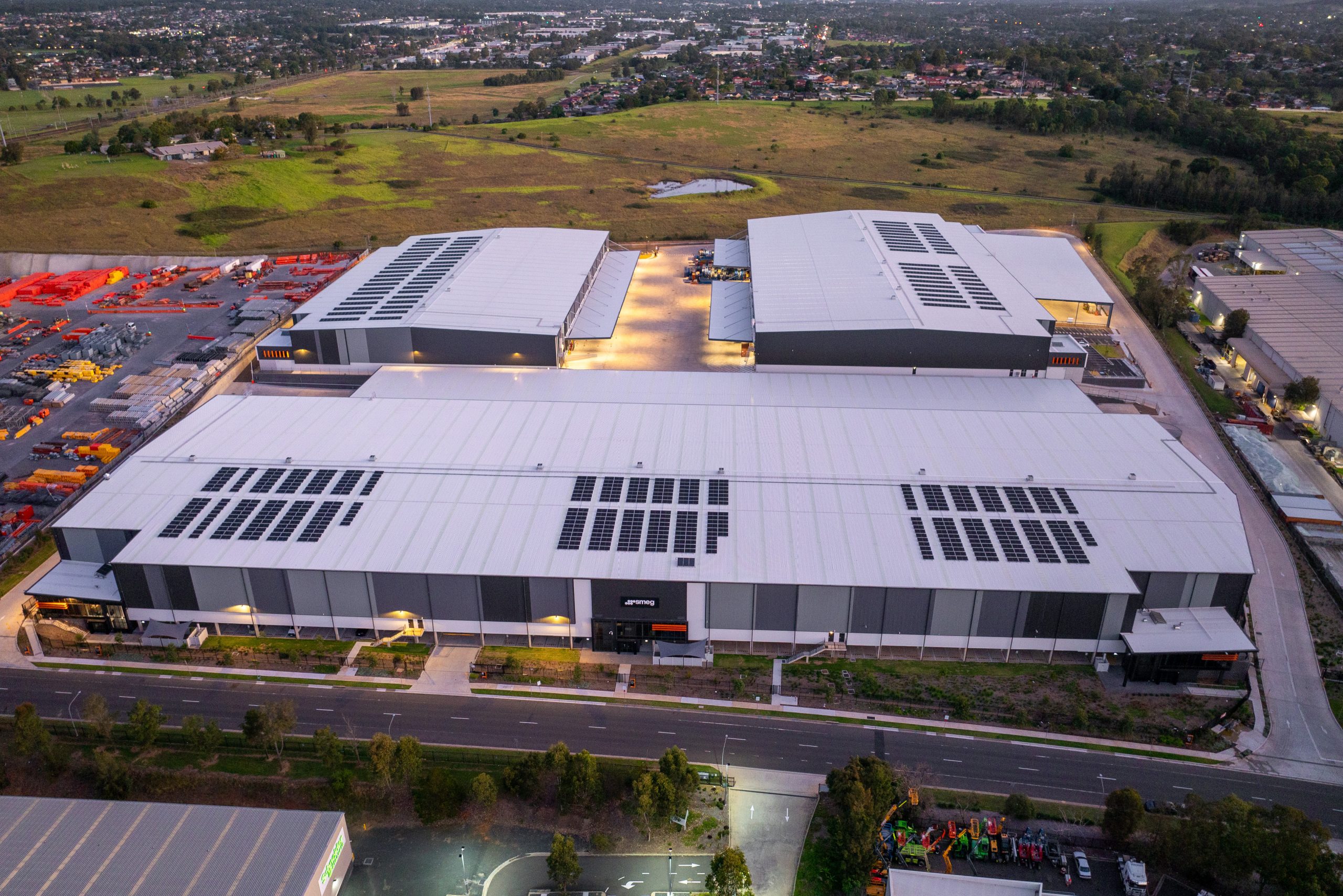 4 solar panels warehouses stockland ingleburn stage three taylor construction industrial