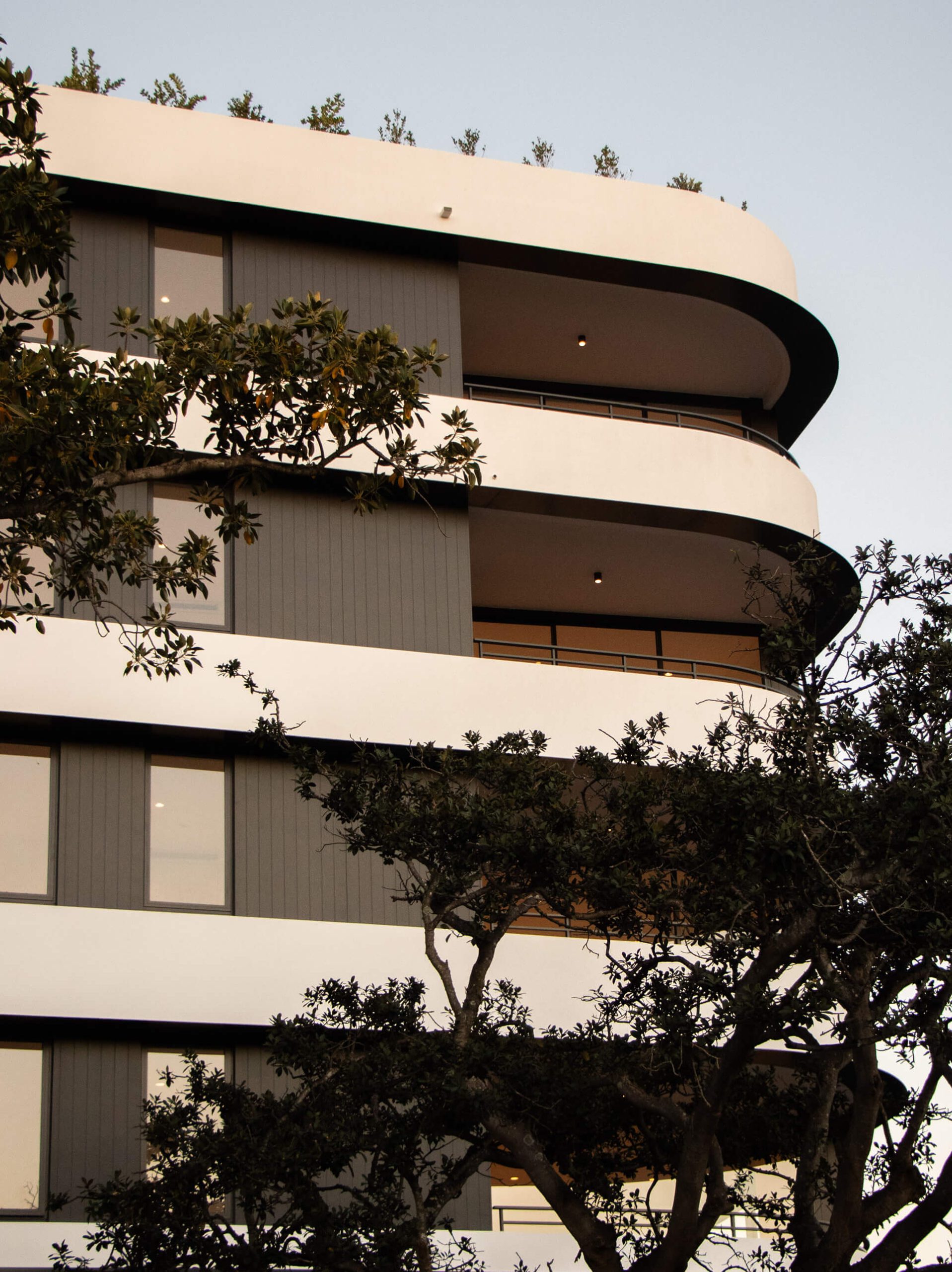 5 building detail portico cronulla taylor construction residential