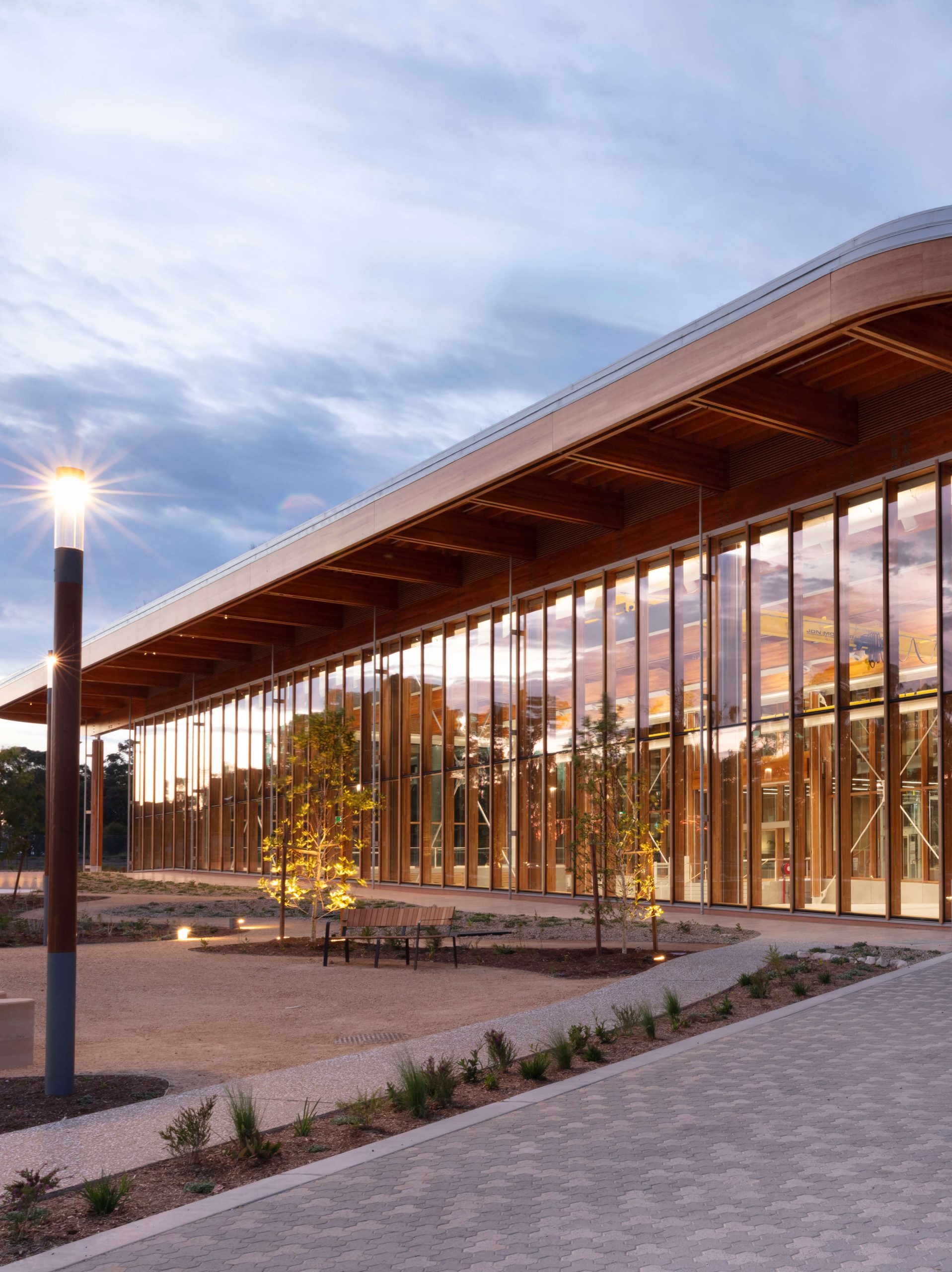 advanced manufacturing readiness facility taylor construction dusk