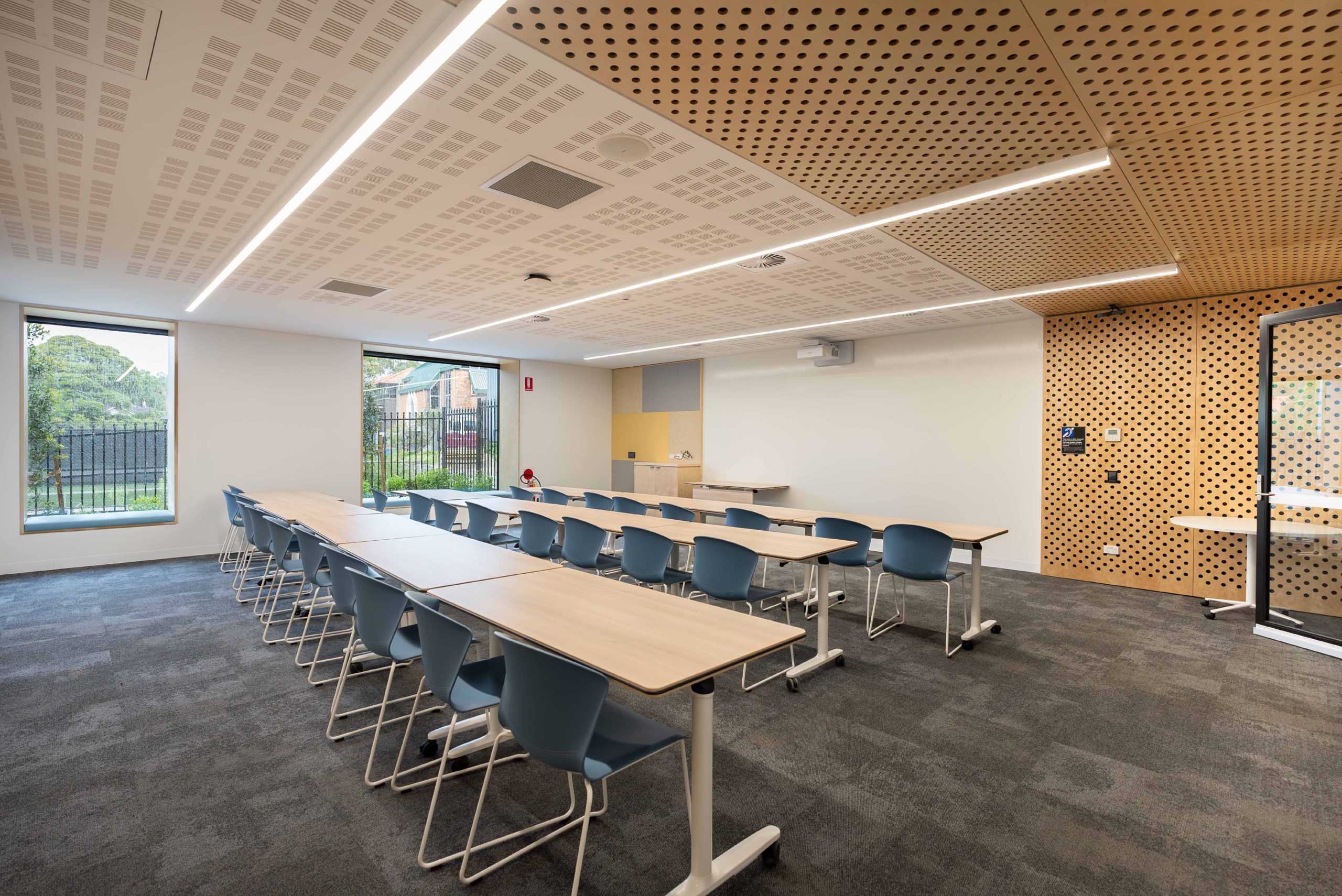 7 classroom roseville college sport and wellbeing centre taylor construction education